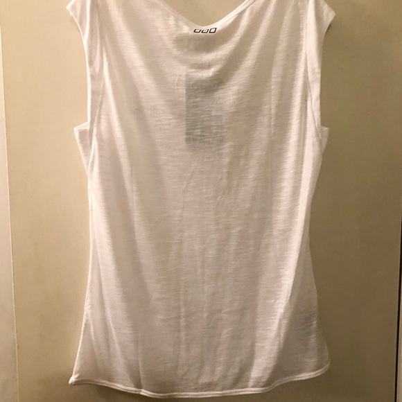 ❗️SOLD❗️Lorna Jane Yoga Now tank / t-shirt NWT - Picture 3 of 8